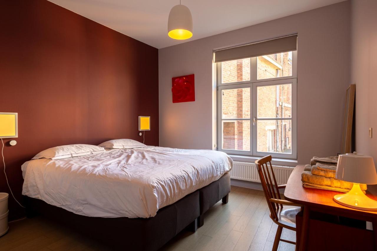 For Four Flat * Ghent